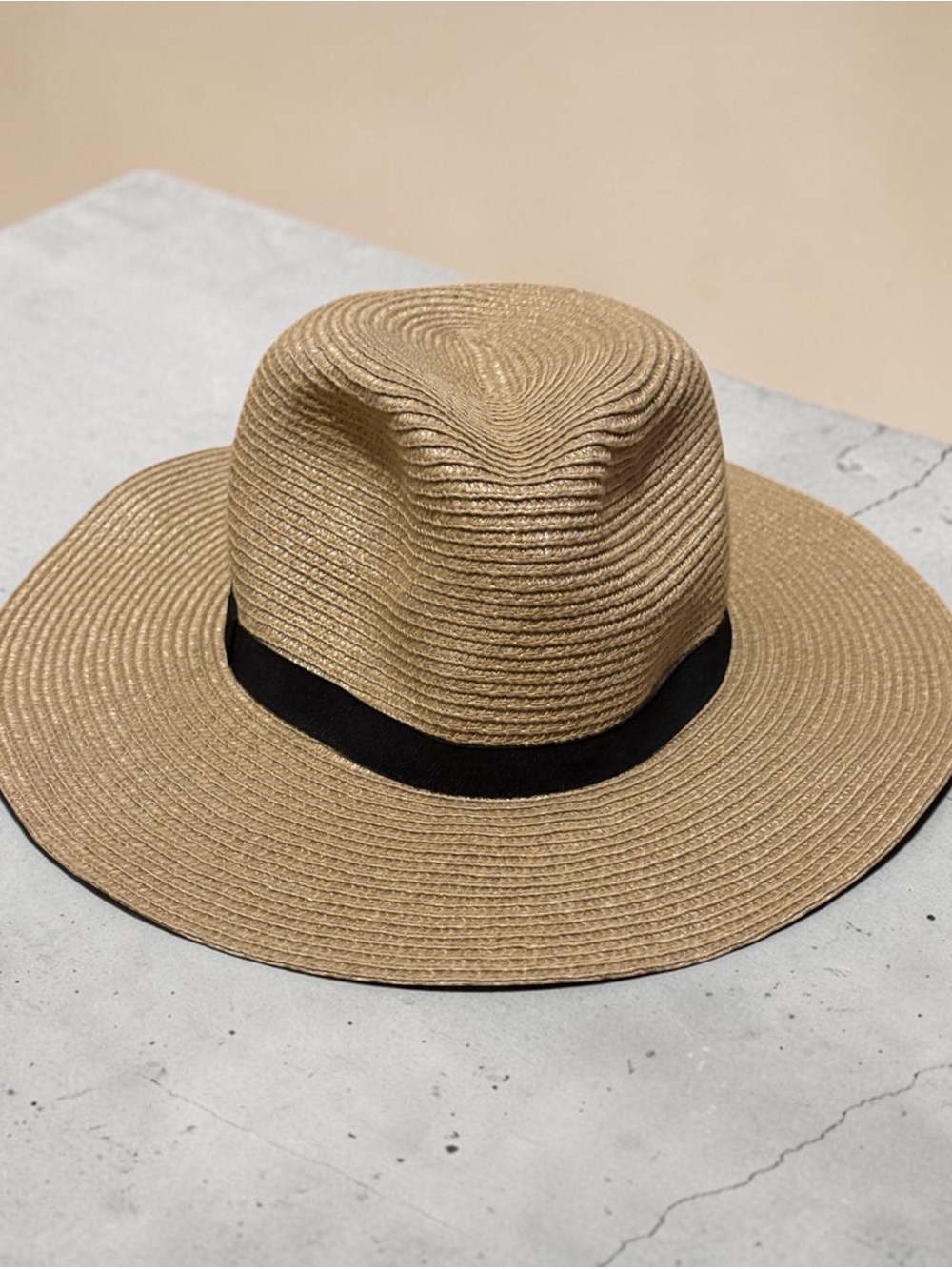 Banana Republic Wide Brim Straw Fedora Hat with Black Band